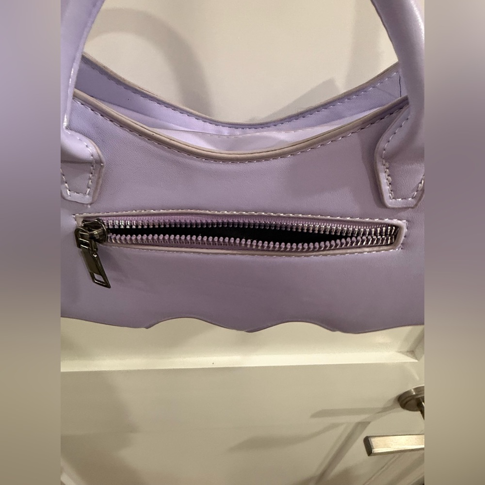 No Brand bright lavender bat / spiderweb purse w/ adjustable strap - Picture 12 of 16